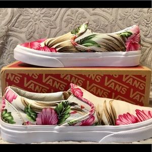 VANS TROPICAL PRINT 🌺 FLORAL SLIP ON